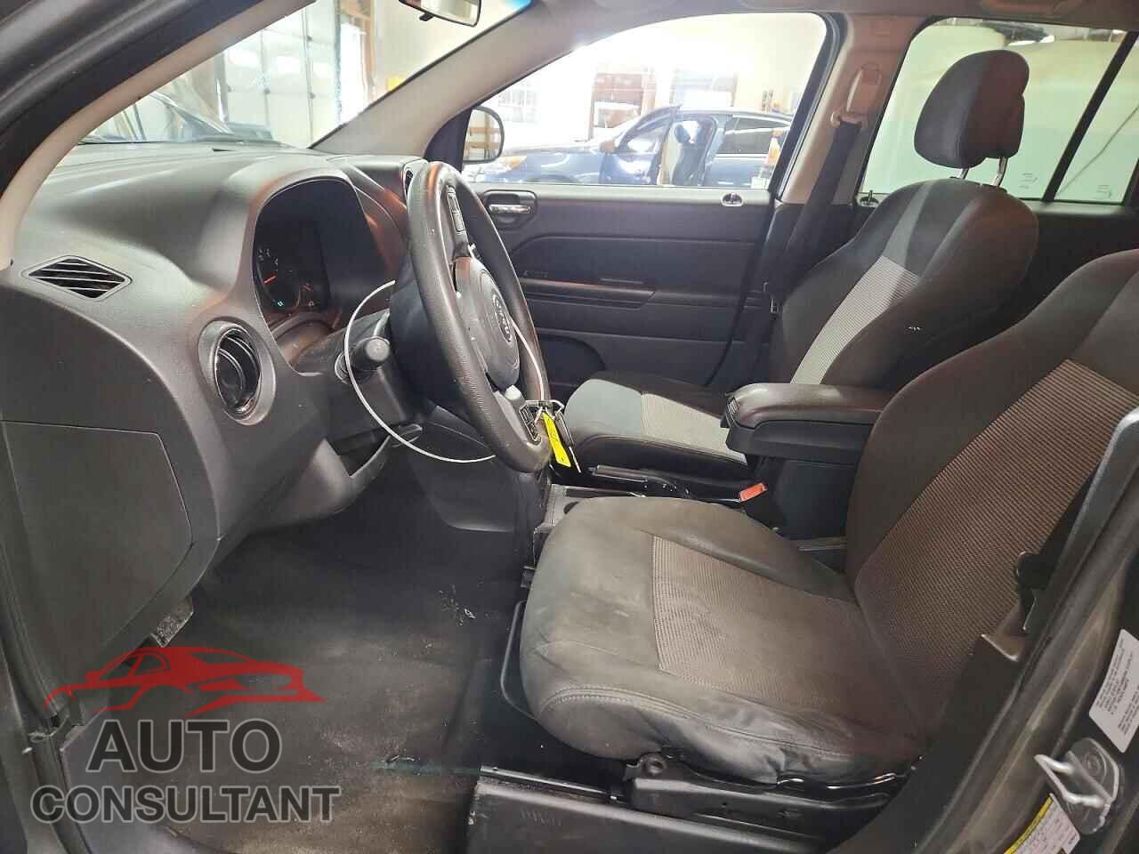 JEEP COMPASS 2011 - 1J4NT1FA9BD256016