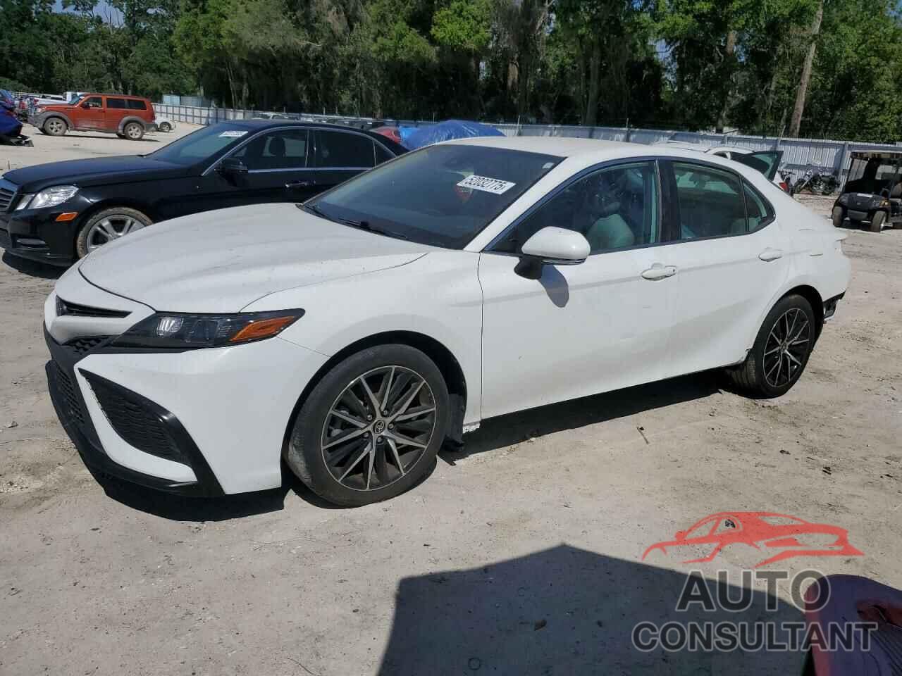 TOYOTA CAMRY 2022 - 4T1G11AK6NU073287