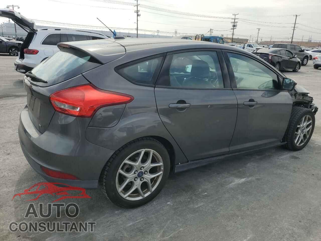 FORD FOCUS 2015 - 1FADP3K23FL330287