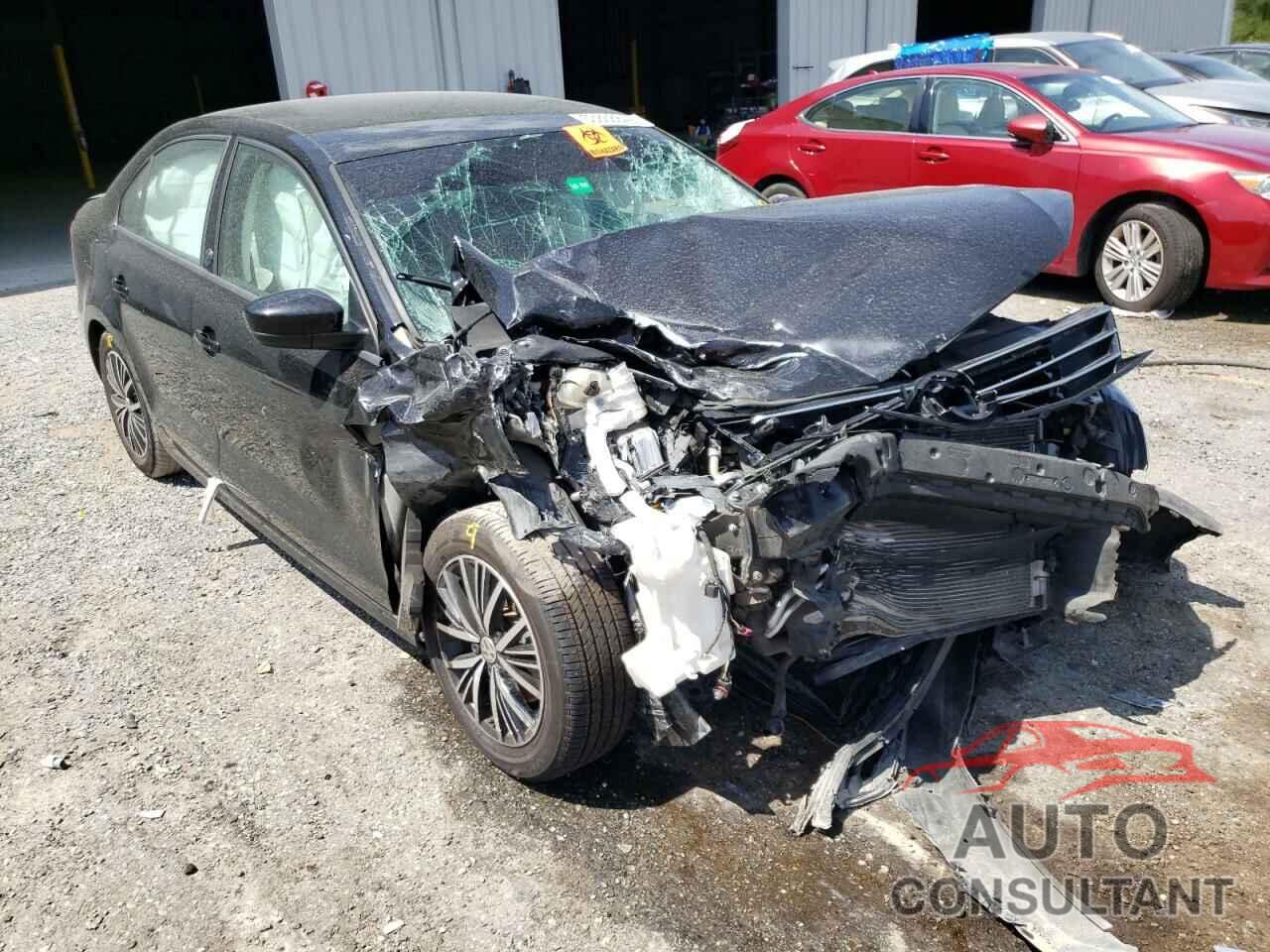 VOLKSWAGEN JETTA 2018 - 3VWDB7AJ7JM257535