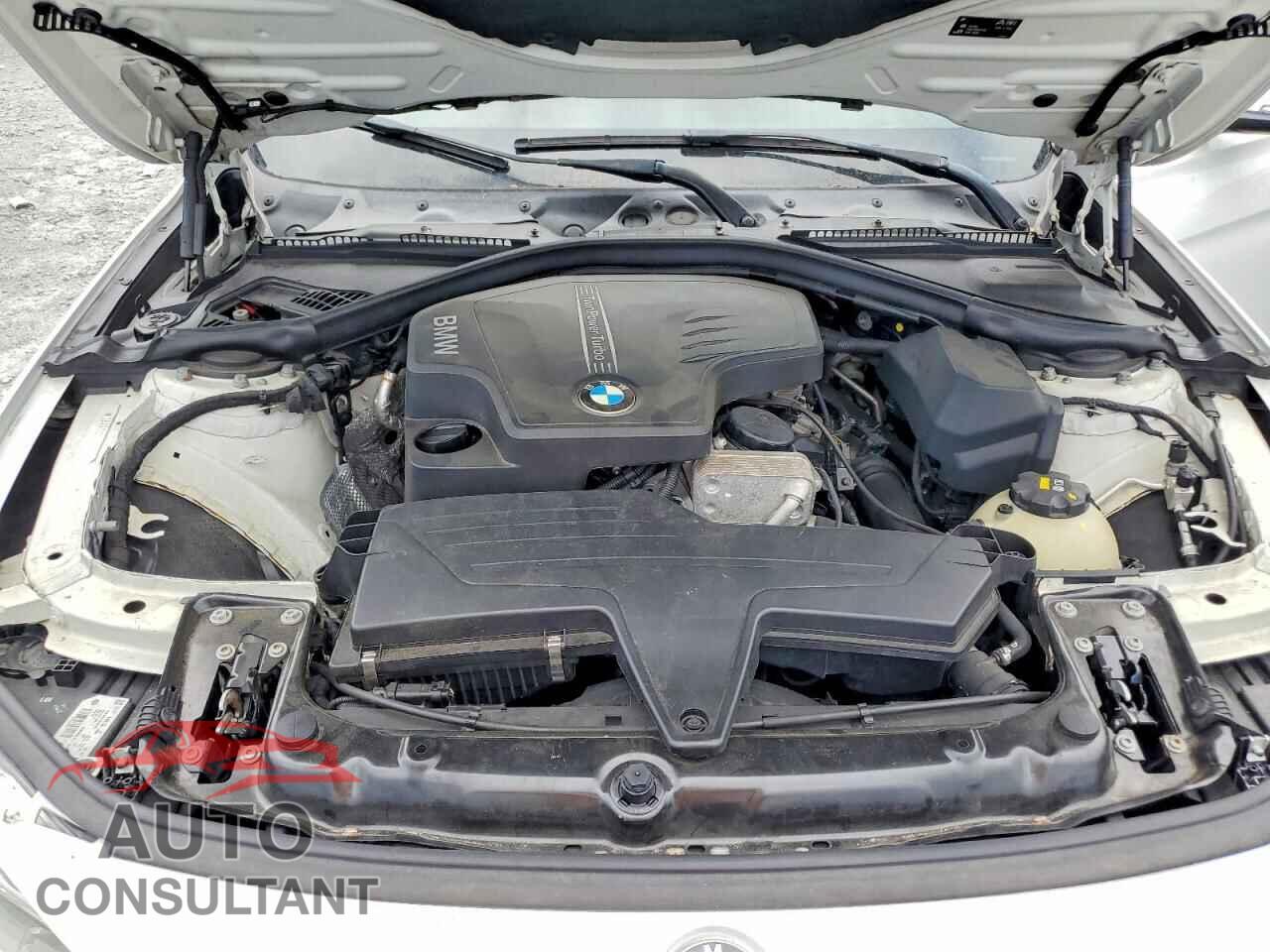 BMW 3 SERIES 2016 - WBA8E3G59GNU03217