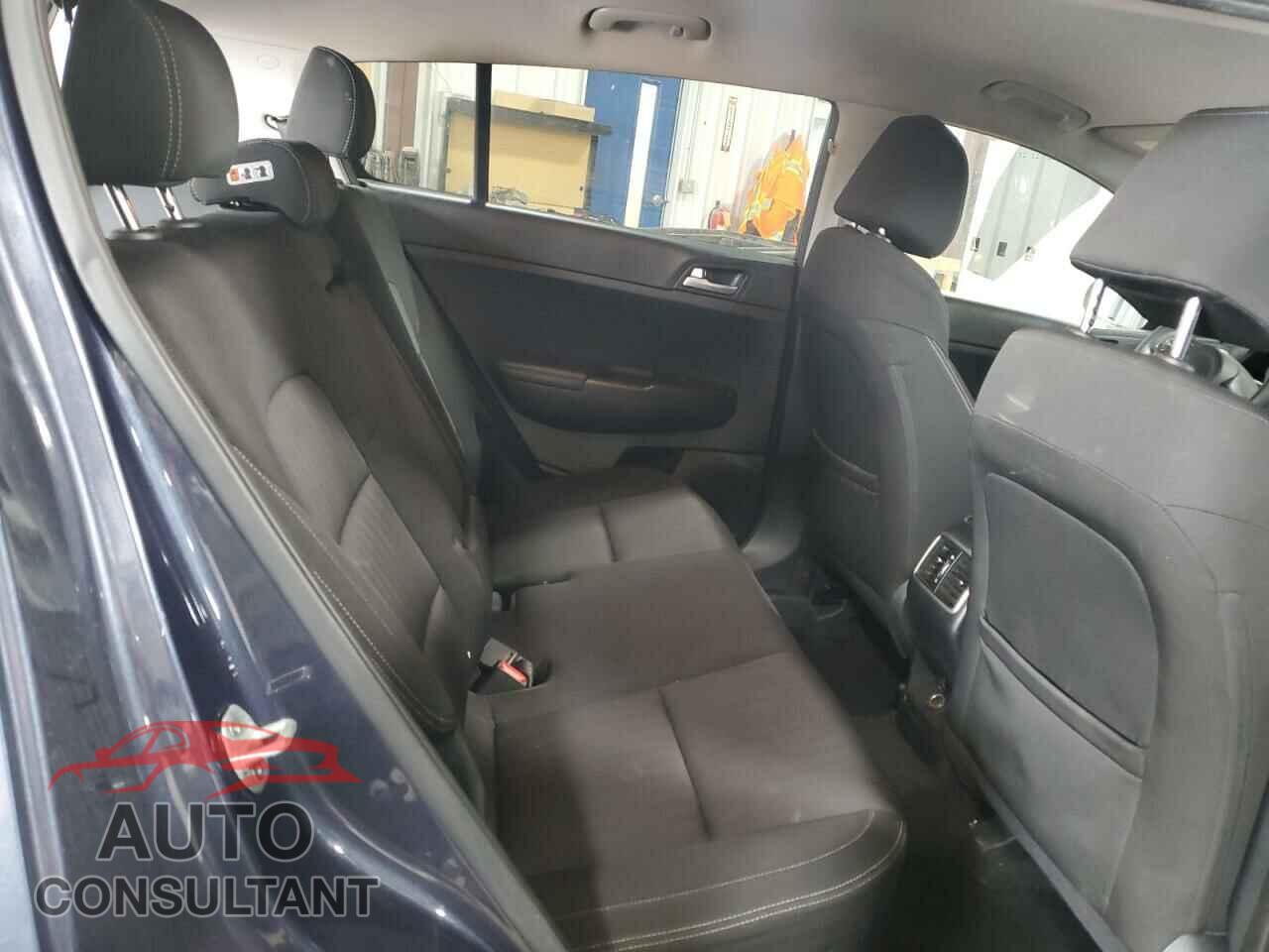 KIA SPORTAGE 2017 - KNDPMCAC3H7034515