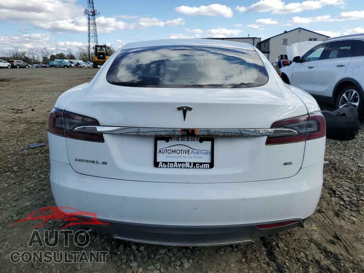 TESLA MODEL S 2014 - 5YJSA1H1XEFP55657