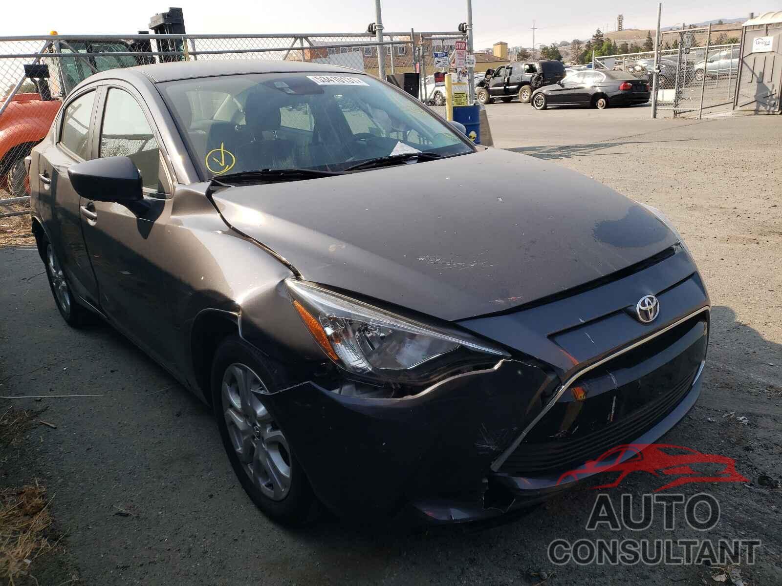 TOYOTA YARIS 2017 - 3MYDLBYV5HY194080