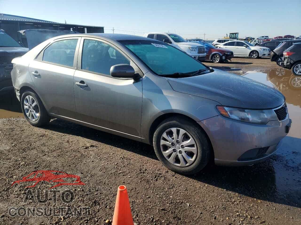 KIA FORTE 2012 - KNAFU4A21C5641040
