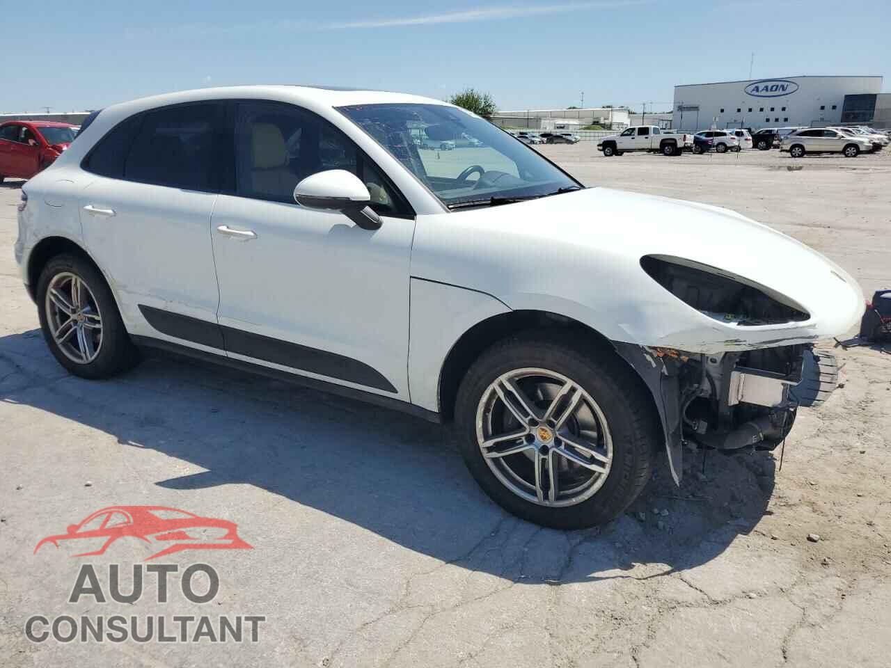 PORSCHE MACAN 2017 - WP1AA2A58HLB07572