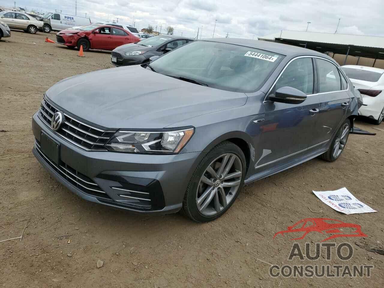 VOLKSWAGEN PASSAT 2017 - 1VWDT7A32HC011275