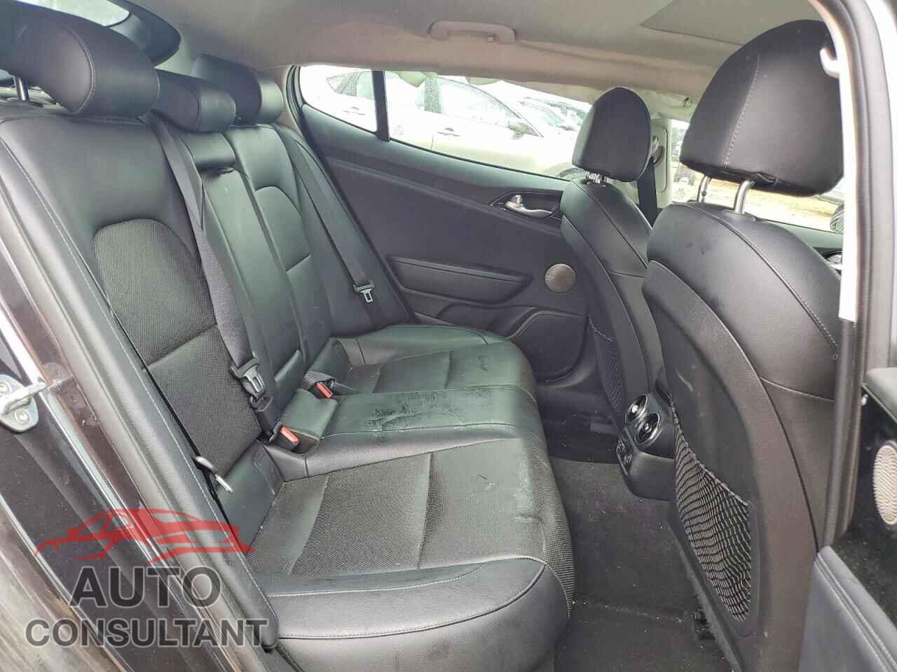 KIA STINGER 2019 - KNAE25LA5K6053839