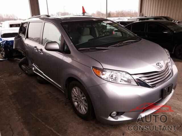 TOYOTA SIENNA 2017 - 5TDYZ3DC3HS869134