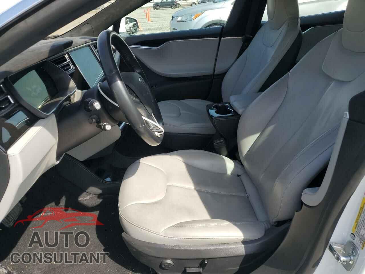 TESLA MODEL S 2015 - 5YJSA1S1XFFP77555
