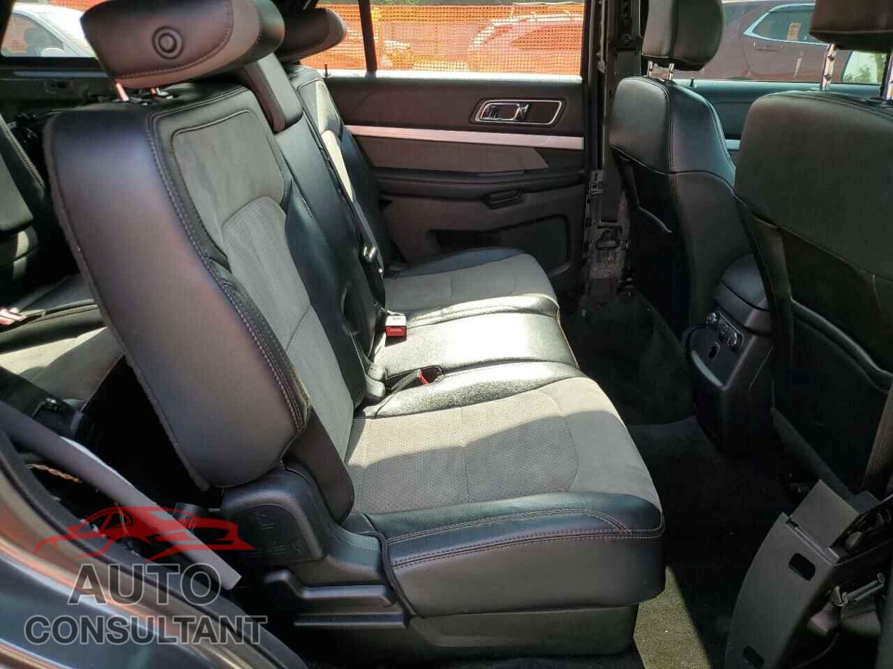 FORD EXPLORER 2017 - 1FM5K7D86HGB60004
