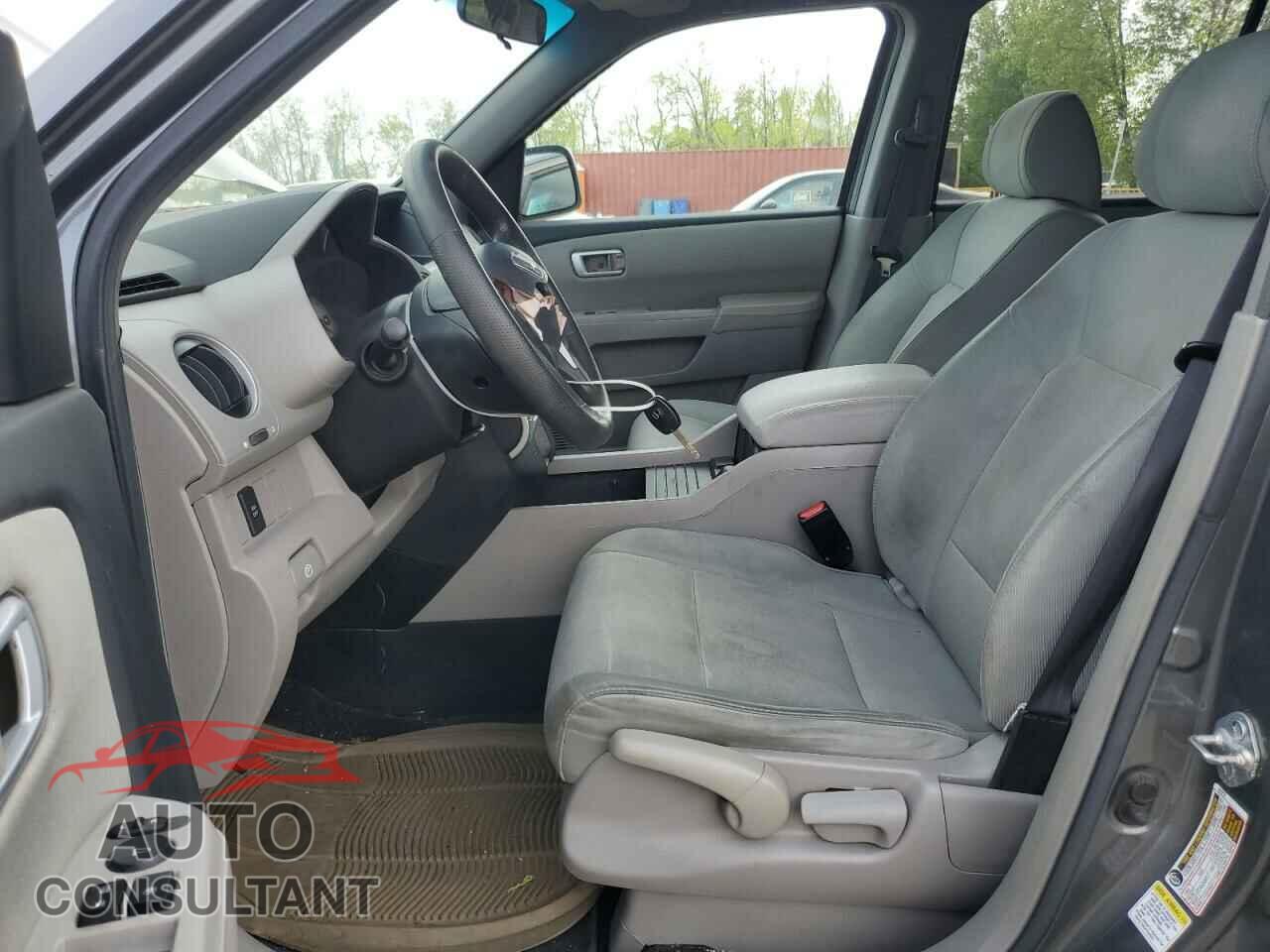 HONDA PILOT 2011 - 5FNYF3H22BB001342