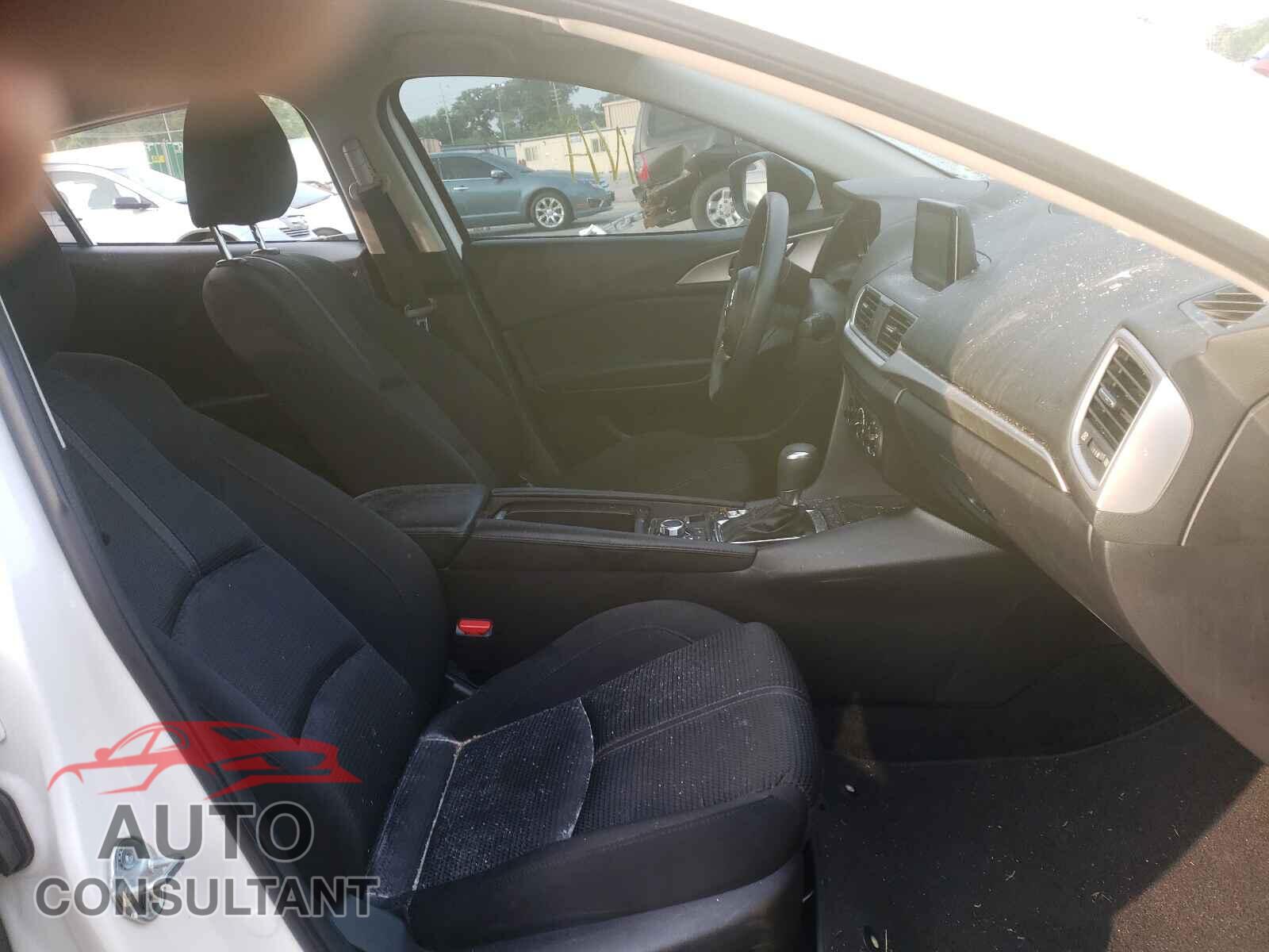 MAZDA 3 2017 - 3MZBN1U77HM102067