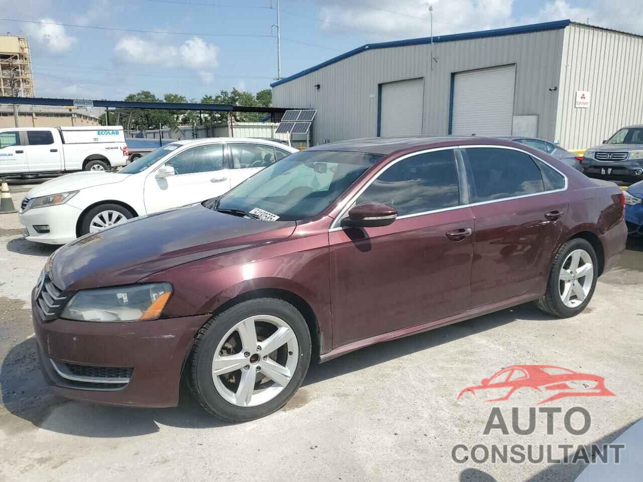 VOLKSWAGEN PASSAT 2012 - 1VWBH7A38CC050776