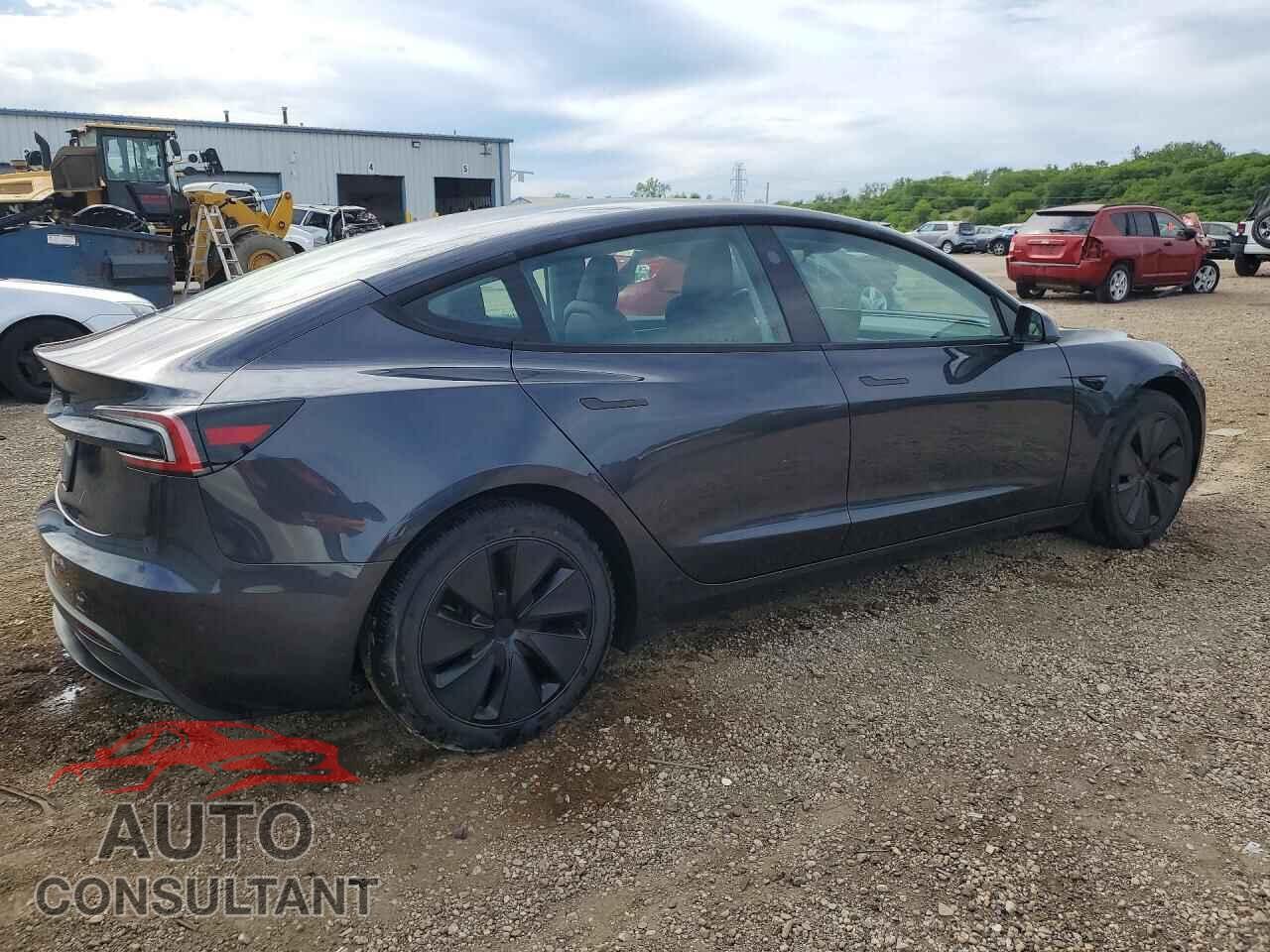 TESLA MODEL 3 2024 - 5YJ3E1EA7RF772435