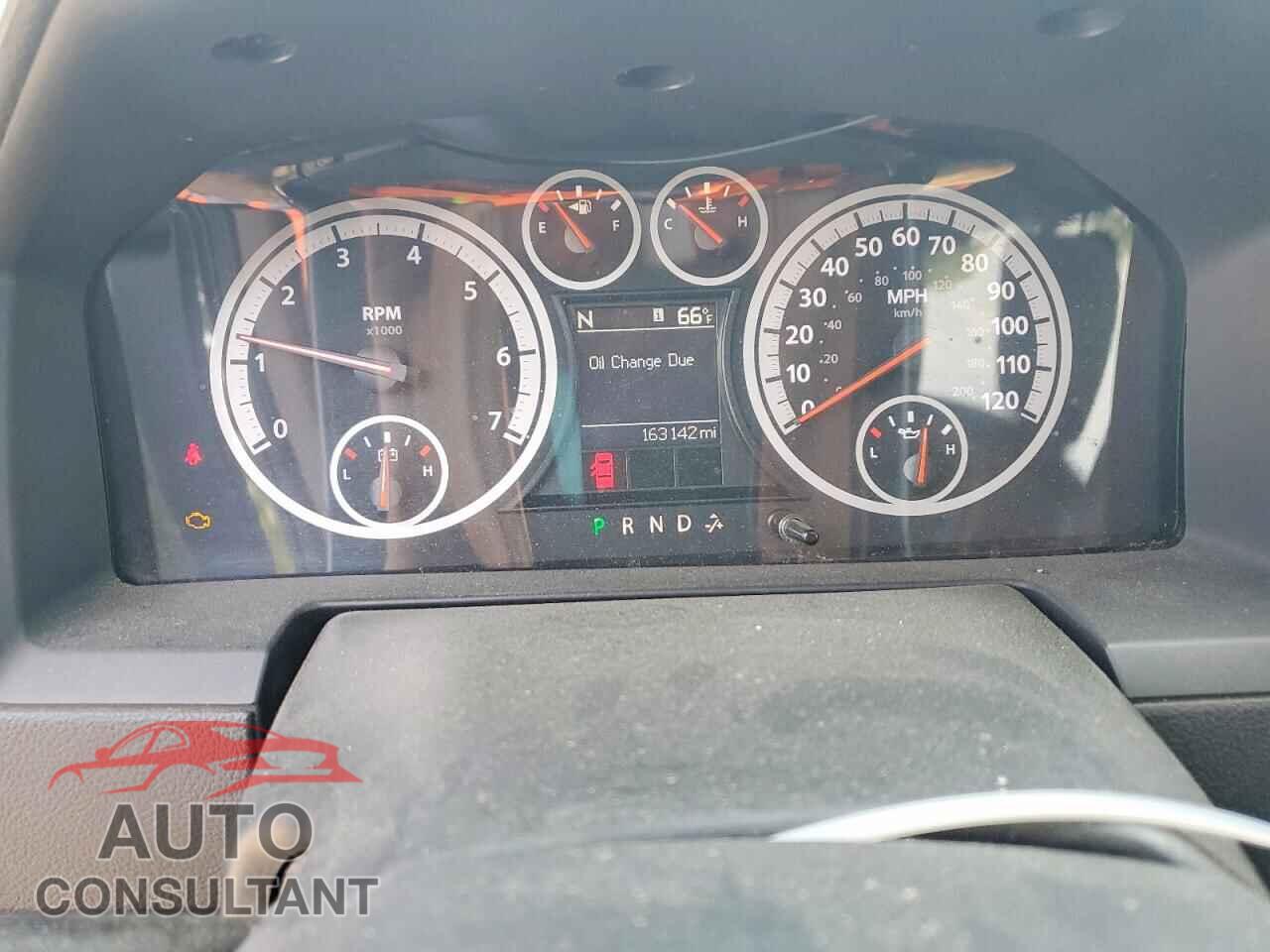 DODGE RAM 1500 2012 - 1C6RD7NT1CS280065