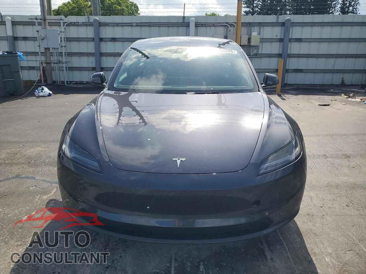 TESLA MODEL 3 2024 - 5YJ3E1EA8RF855694