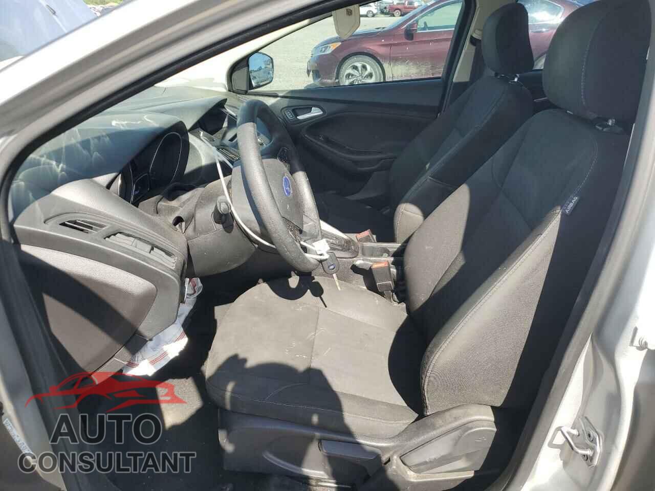 FORD FOCUS 2017 - 1FADP3F26HL314730