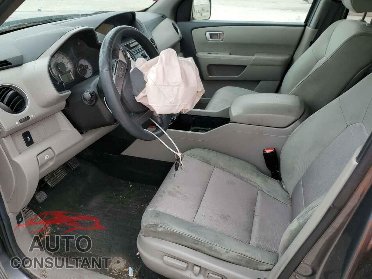 HONDA PILOT 2013 - 5FNYF4H48DB046487