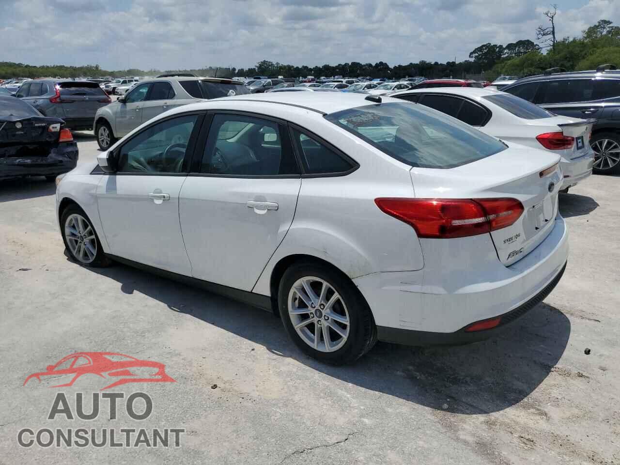 FORD FOCUS 2018 - 1FADP3F21JL202004