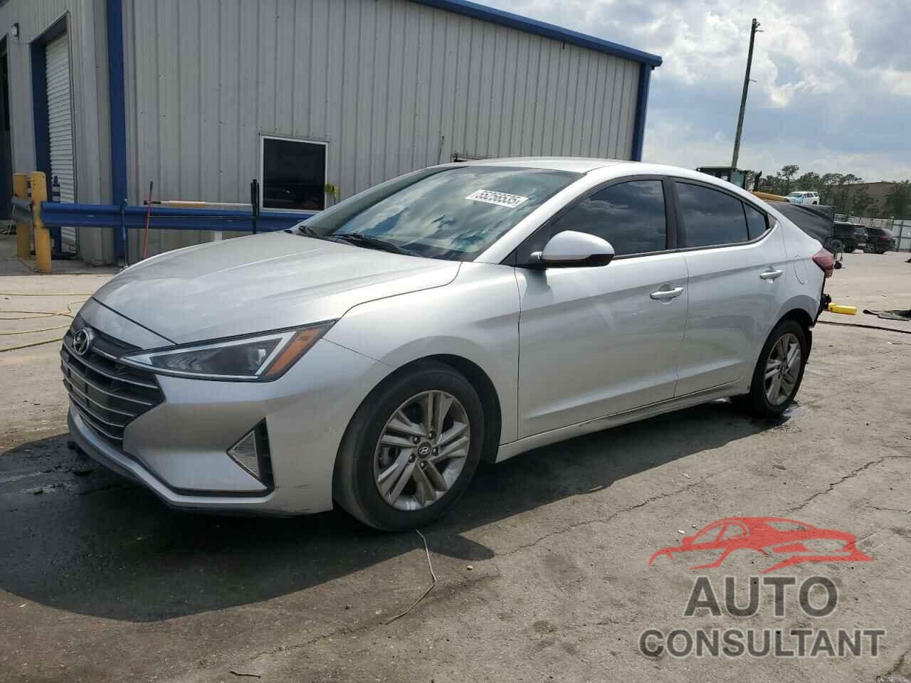 HYUNDAI ELANTRA 2019 - 5NPD84LF5KH444871