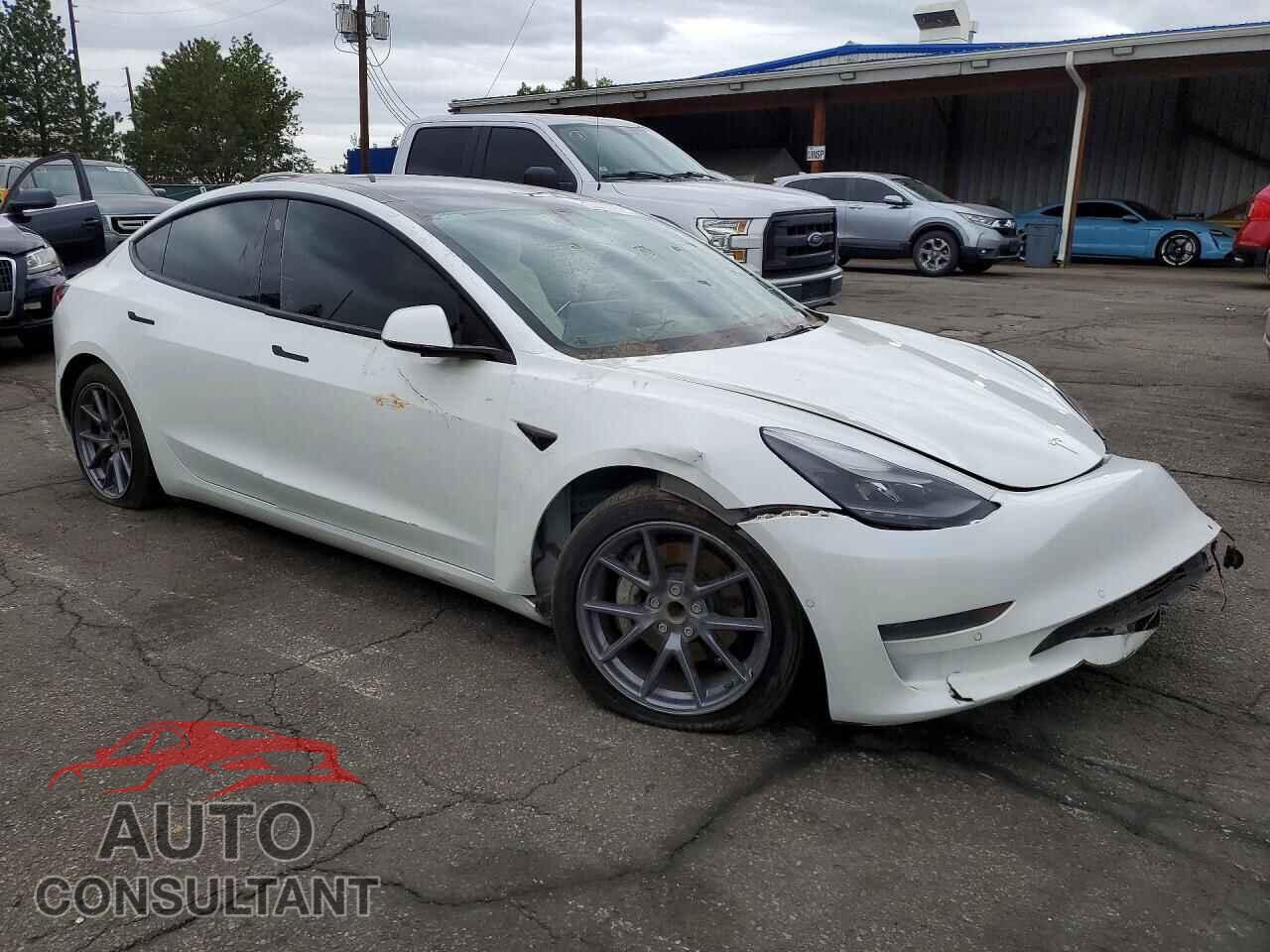 TESLA MODEL 3 2021 - 5YJ3E1EAXMF096720