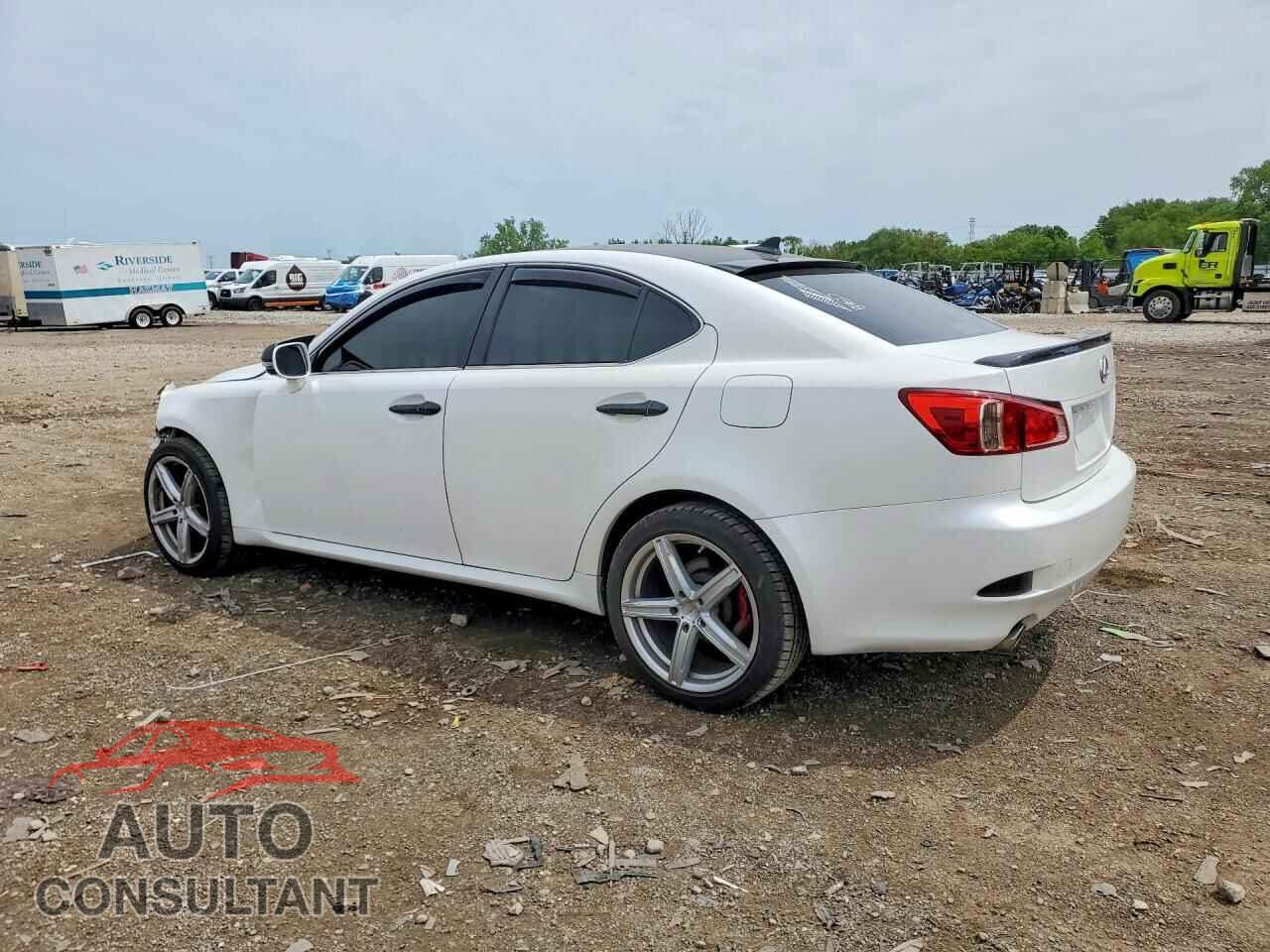 LEXUS IS 2012 - JTHCF5C22C5059238