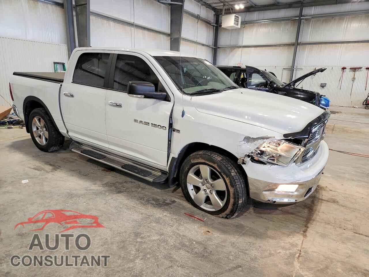 DODGE RAM 1500 2012 - 1C6RD7LT2CS172413