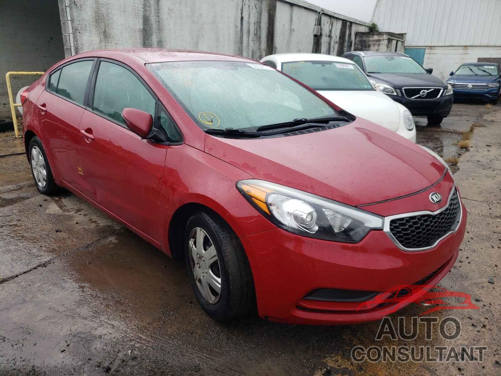 KIA FORTE 2016 - KNAFX4A6XG5527019