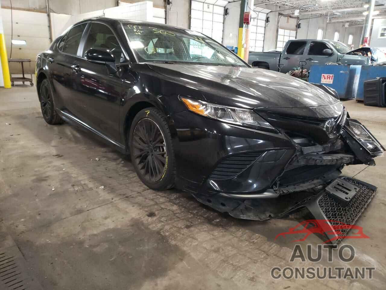 TOYOTA CAMRY 2018 - JTNB11HK4J3008275