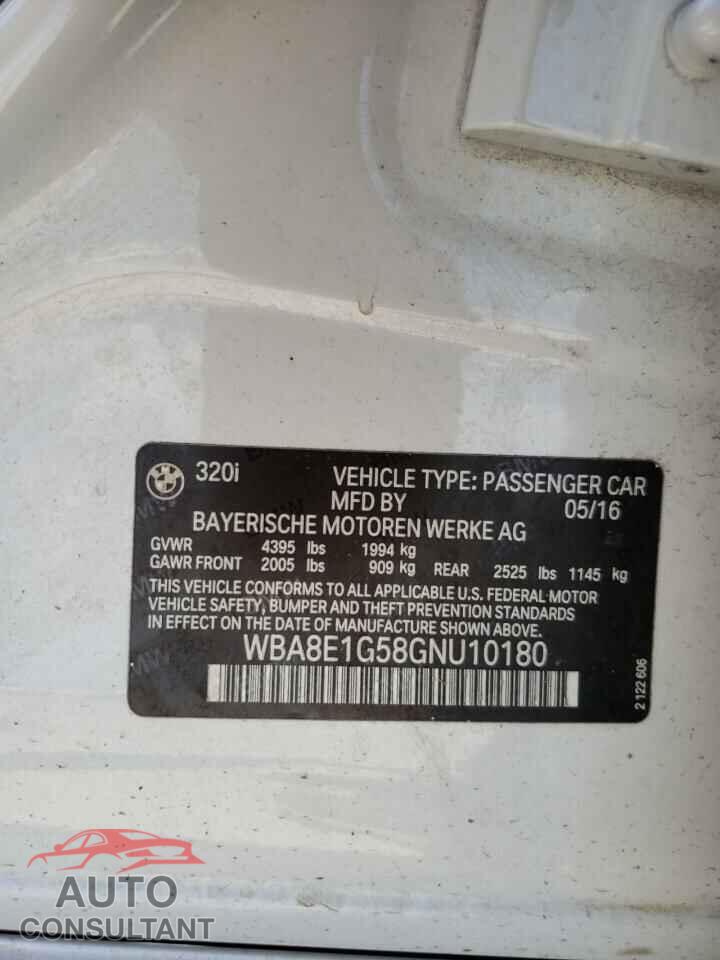 BMW 3 SERIES 2016 - WBA8E1G58GNU10180
