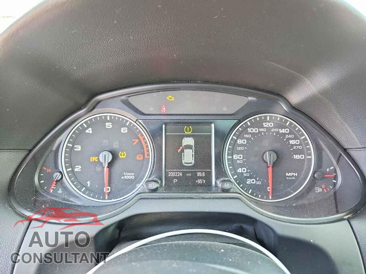 AUDI Q5 2012 - WA1LFAFP3CA115447