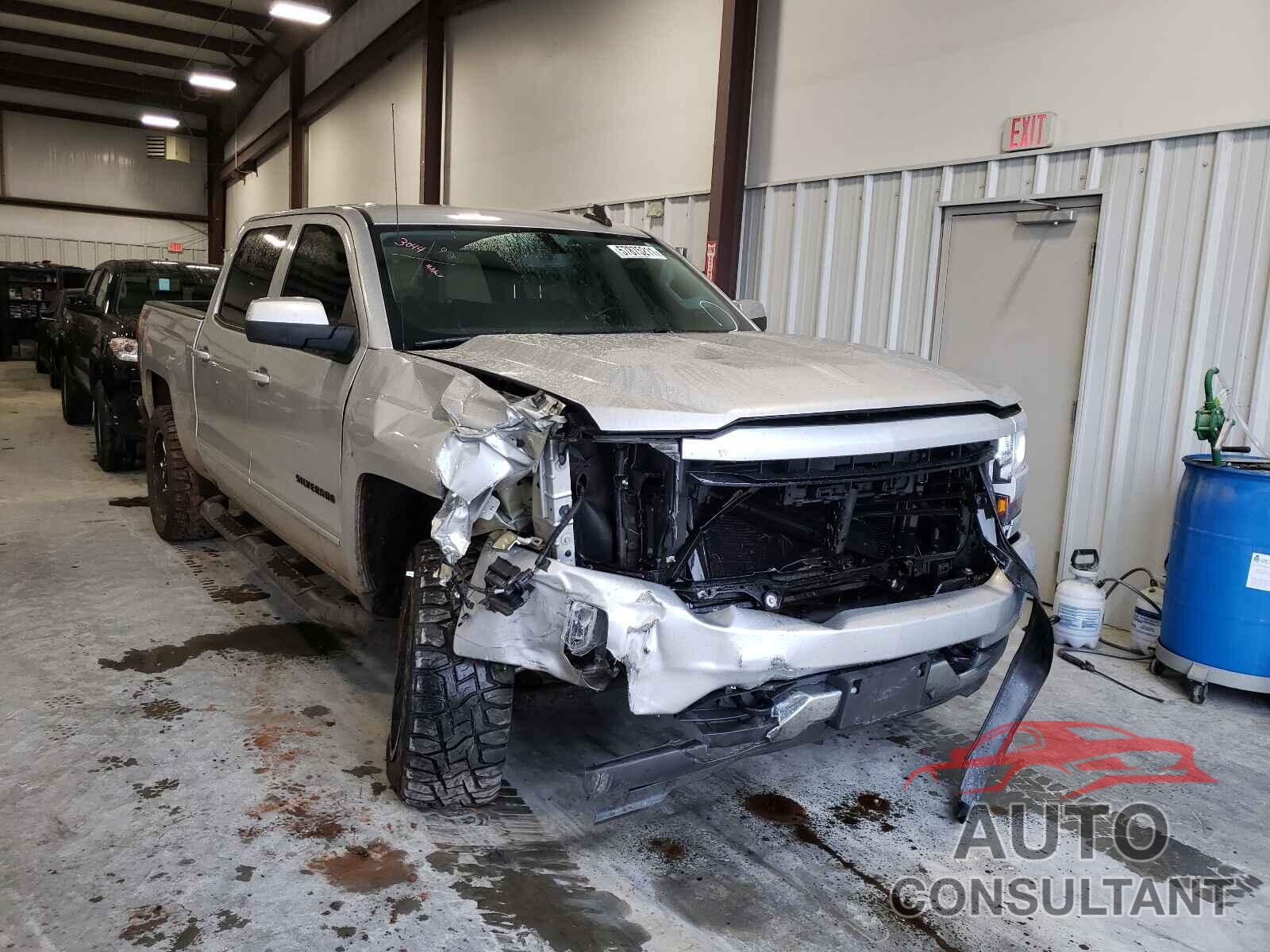 CHEVROLET SILVERADO 2018 - 3GCUKREC4JG355141