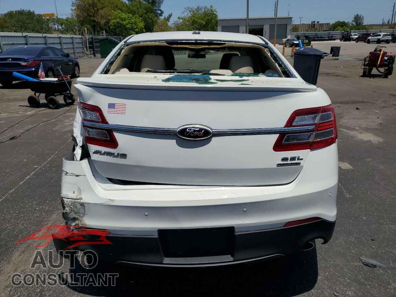 FORD TAURUS 2013 - 1FAHP2D87DG117653
