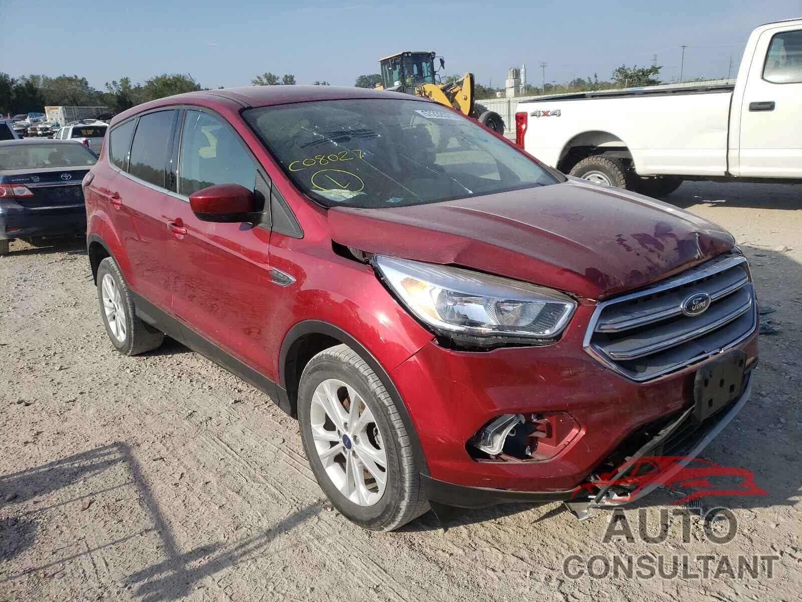 FORD ESCAPE 2017 - 1FMCU0GD3HUC08027