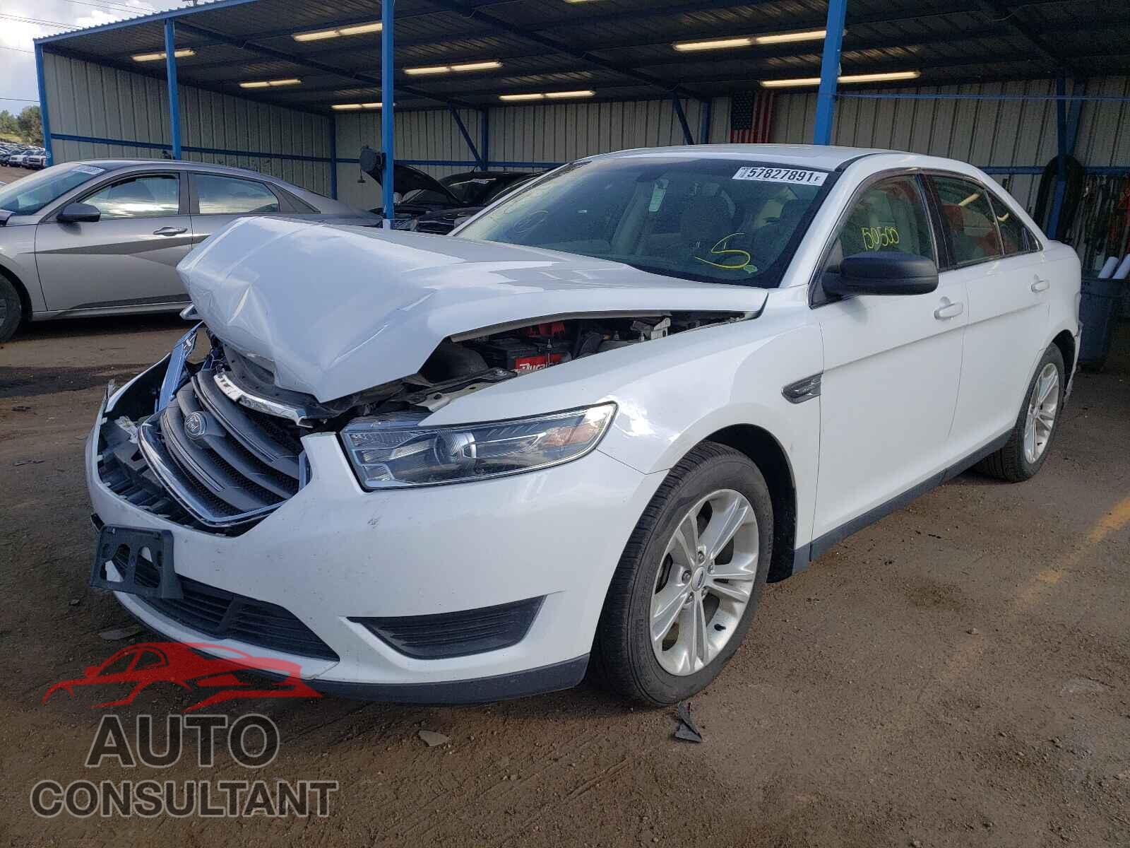 FORD TAURUS 2017 - 1FAHP2D89HG105882
