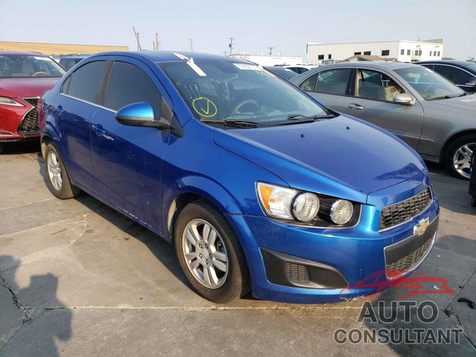 CHEVROLET SONIC 2016 - 1G1JC5SH4G4167355