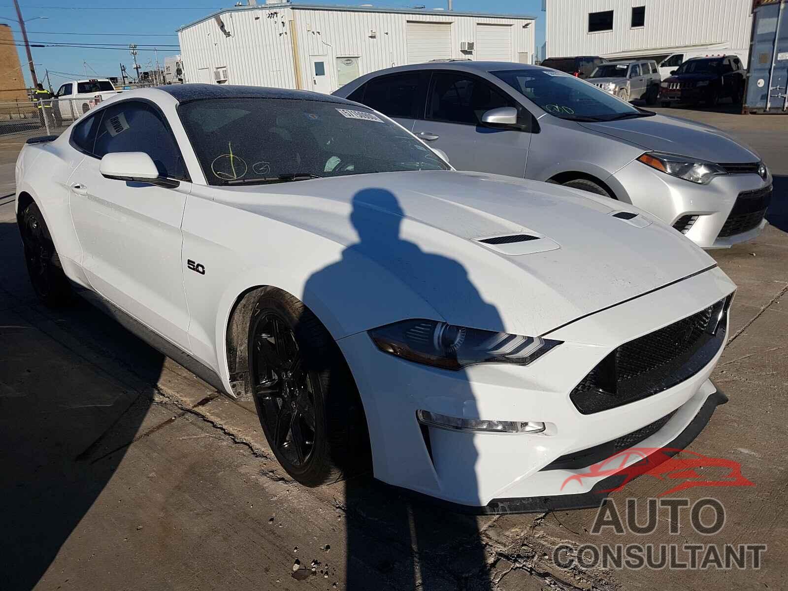 FORD MUSTANG 2019 - 1FA6P8CF9K5157672