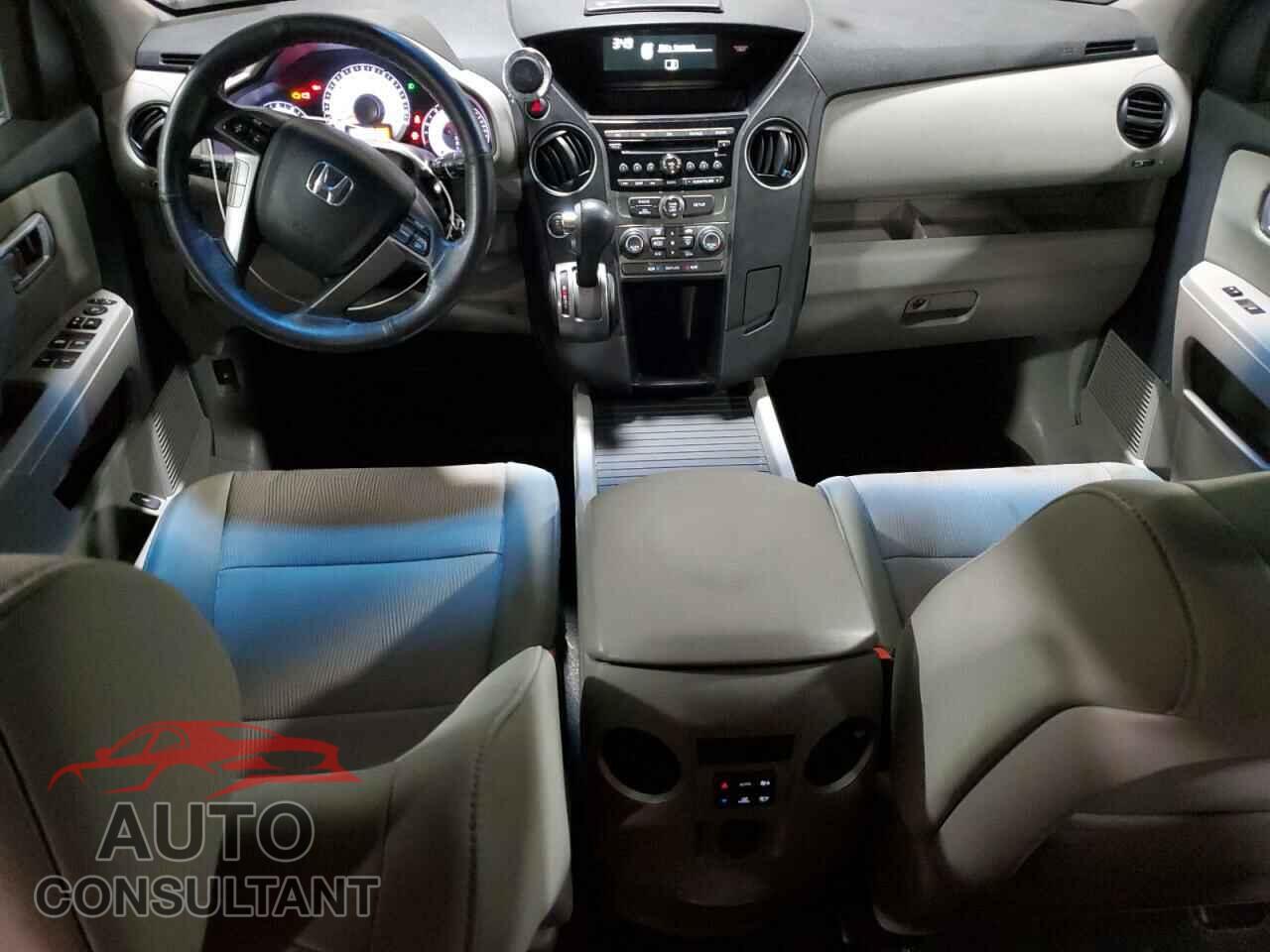 HONDA PILOT 2012 - 5FNYF4H44CB043441
