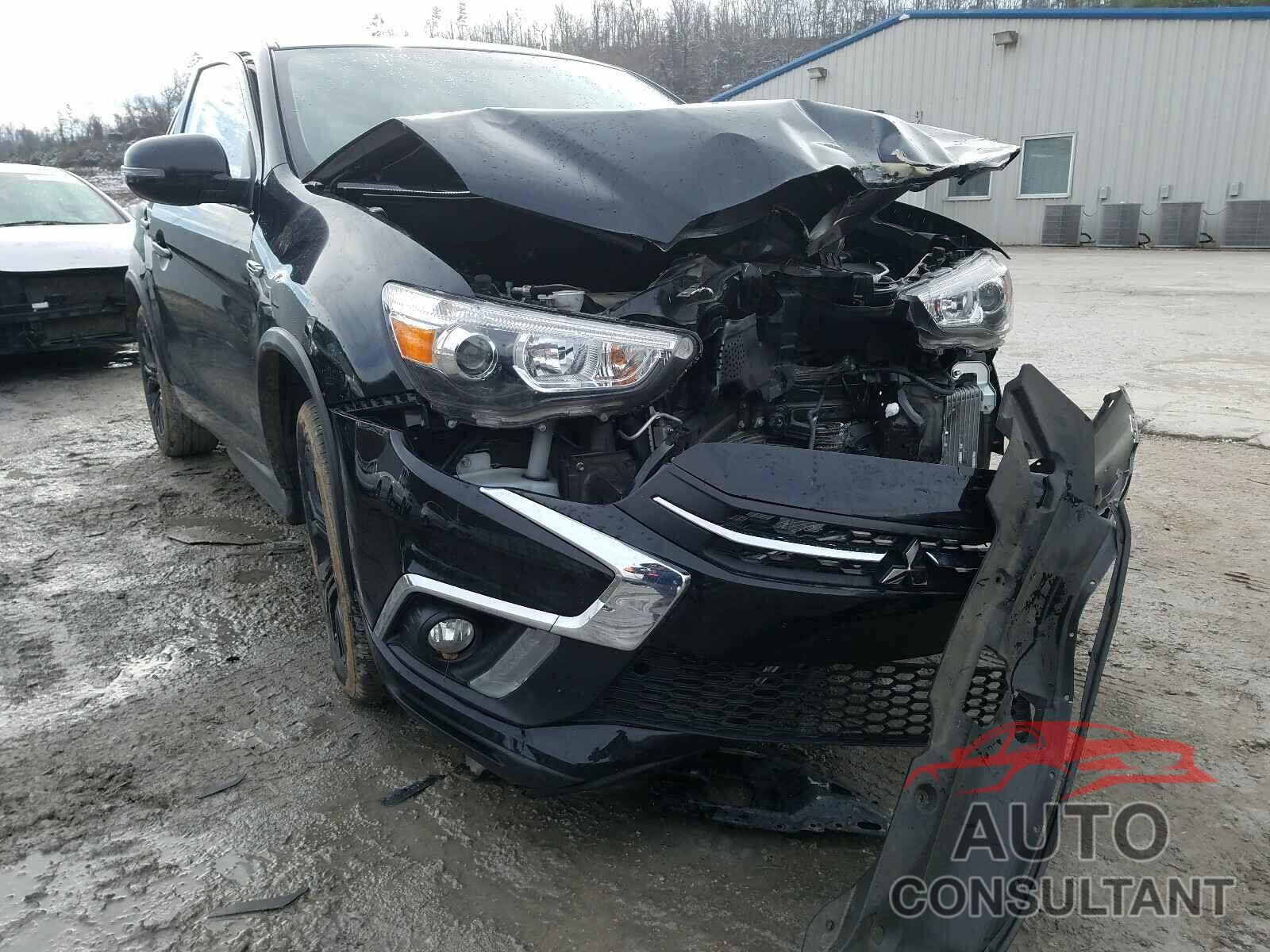 MITSUBISHI OUTLANDER 2019 - JA4AR3AU9KU012327