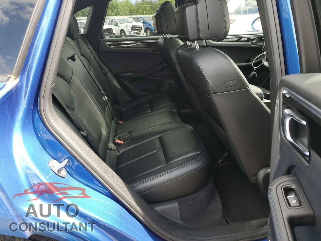 PORSCHE MACAN 2018 - WP1AA2A54JLB02715