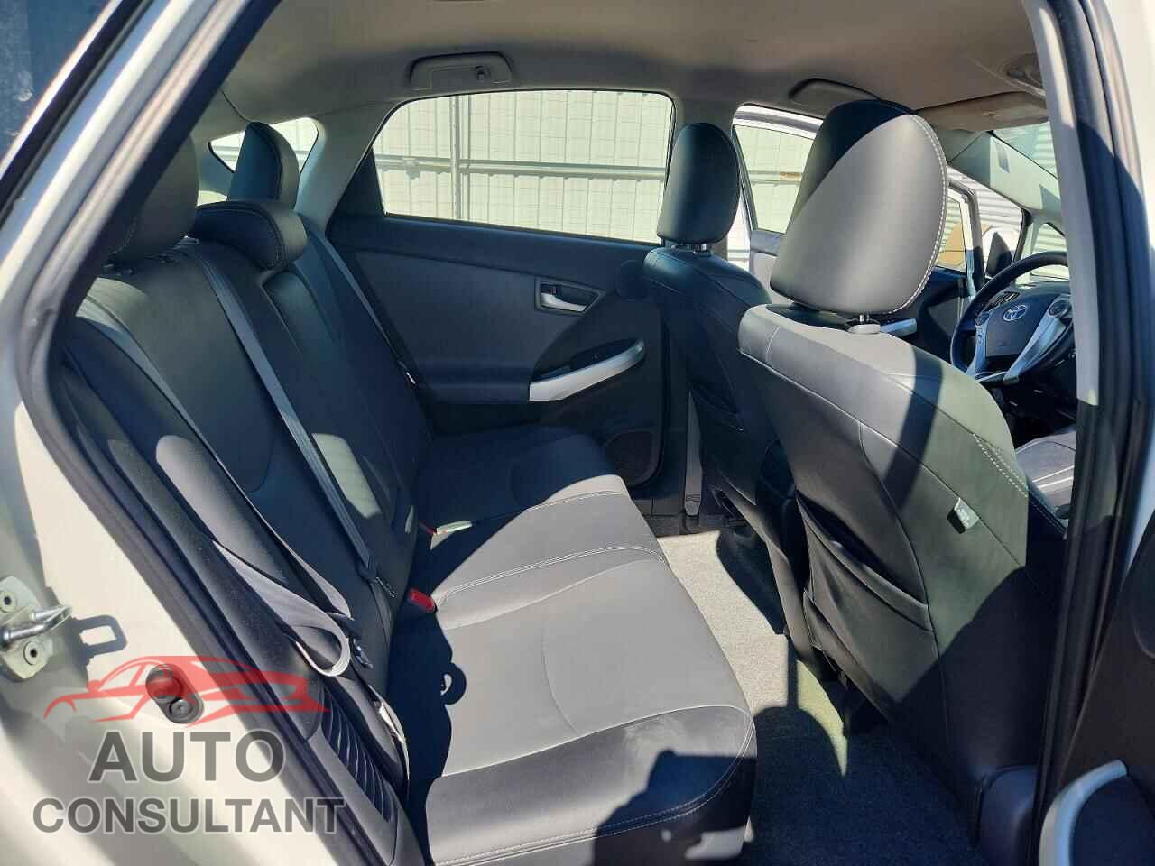 TOYOTA PRIUS 2015 - JTDKN3DU2F2002421