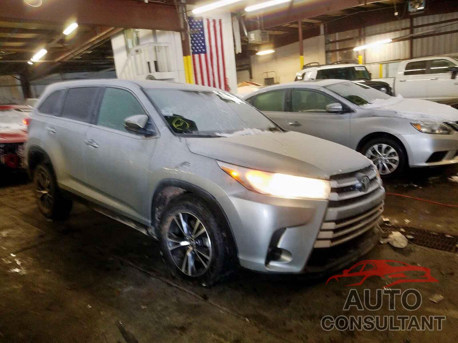 TOYOTA HIGHLANDER 2019 - 5TDZZRFH6KS336671