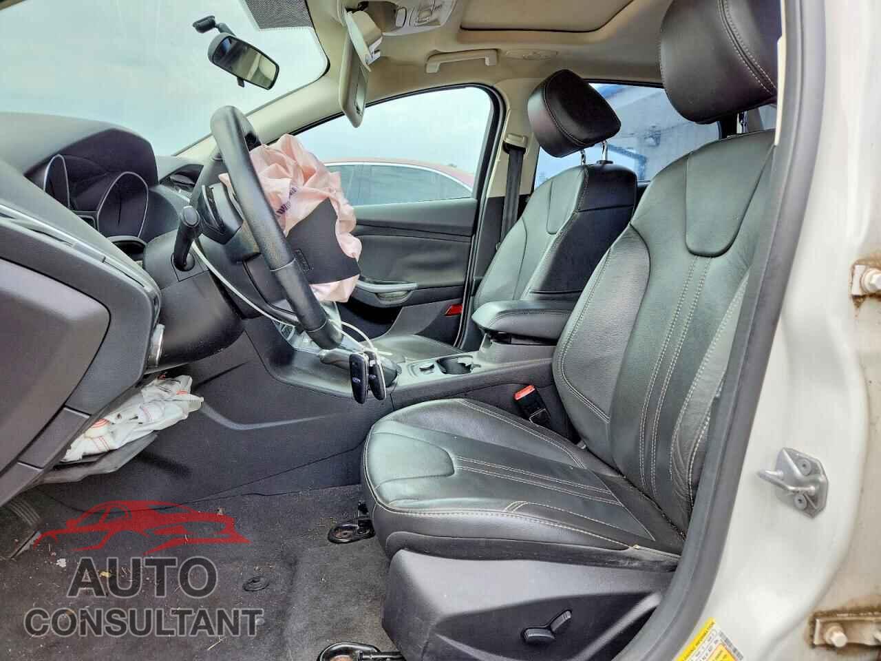 FORD FOCUS 2014 - 1FADP3J25EL292027