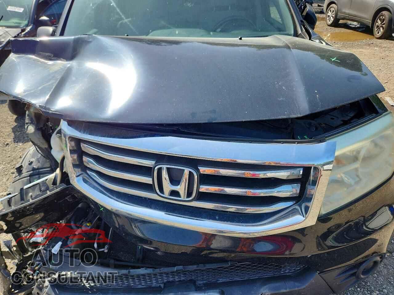 HONDA PILOT 2013 - 5FNYF4H28DB082016