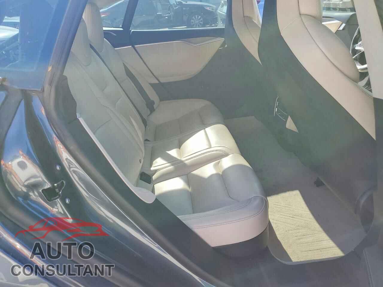 TESLA MODEL S 2017 - 5YJSA1E21HF232447