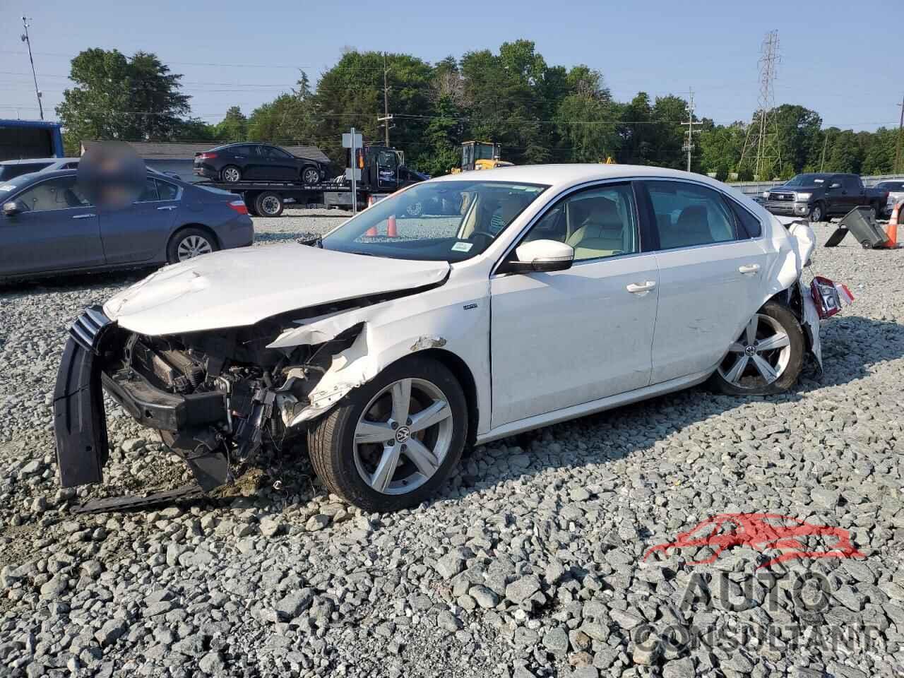 VOLKSWAGEN PASSAT 2015 - 1VWAS7A35FC081095