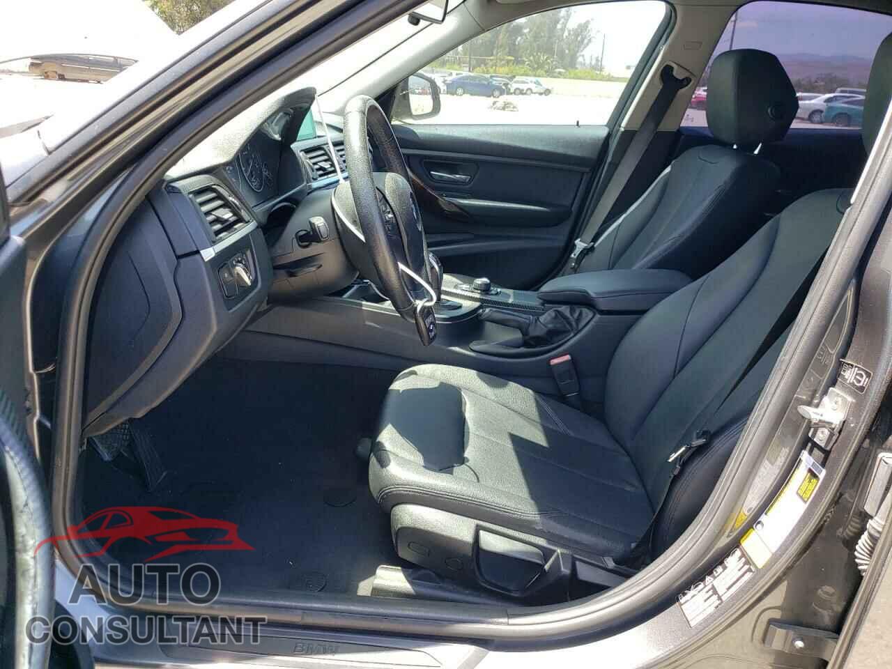 BMW 3 SERIES 2014 - WBA3C3C56EF983832