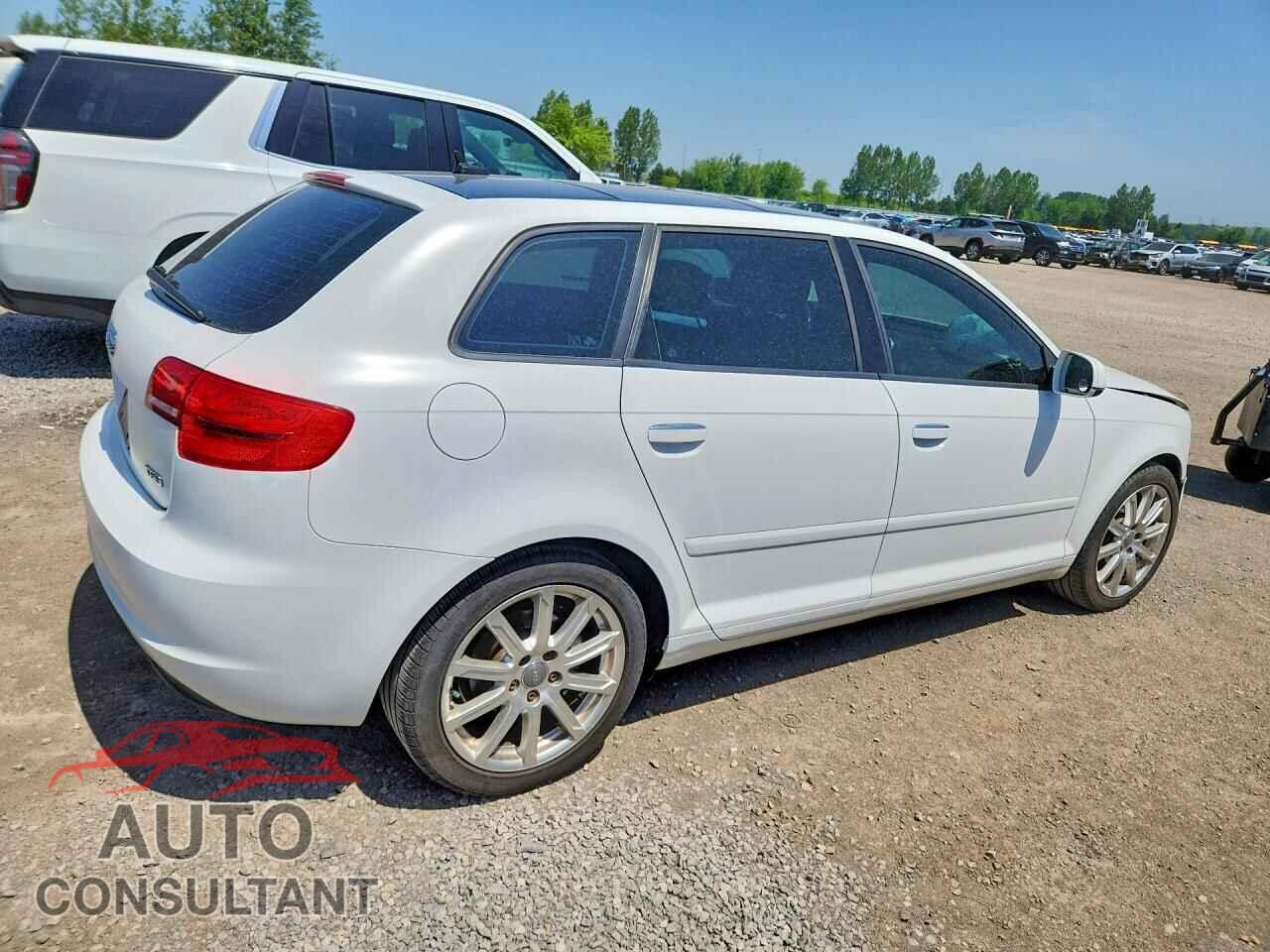 AUDI A3 2011 - WAUNFCFM4BA167780