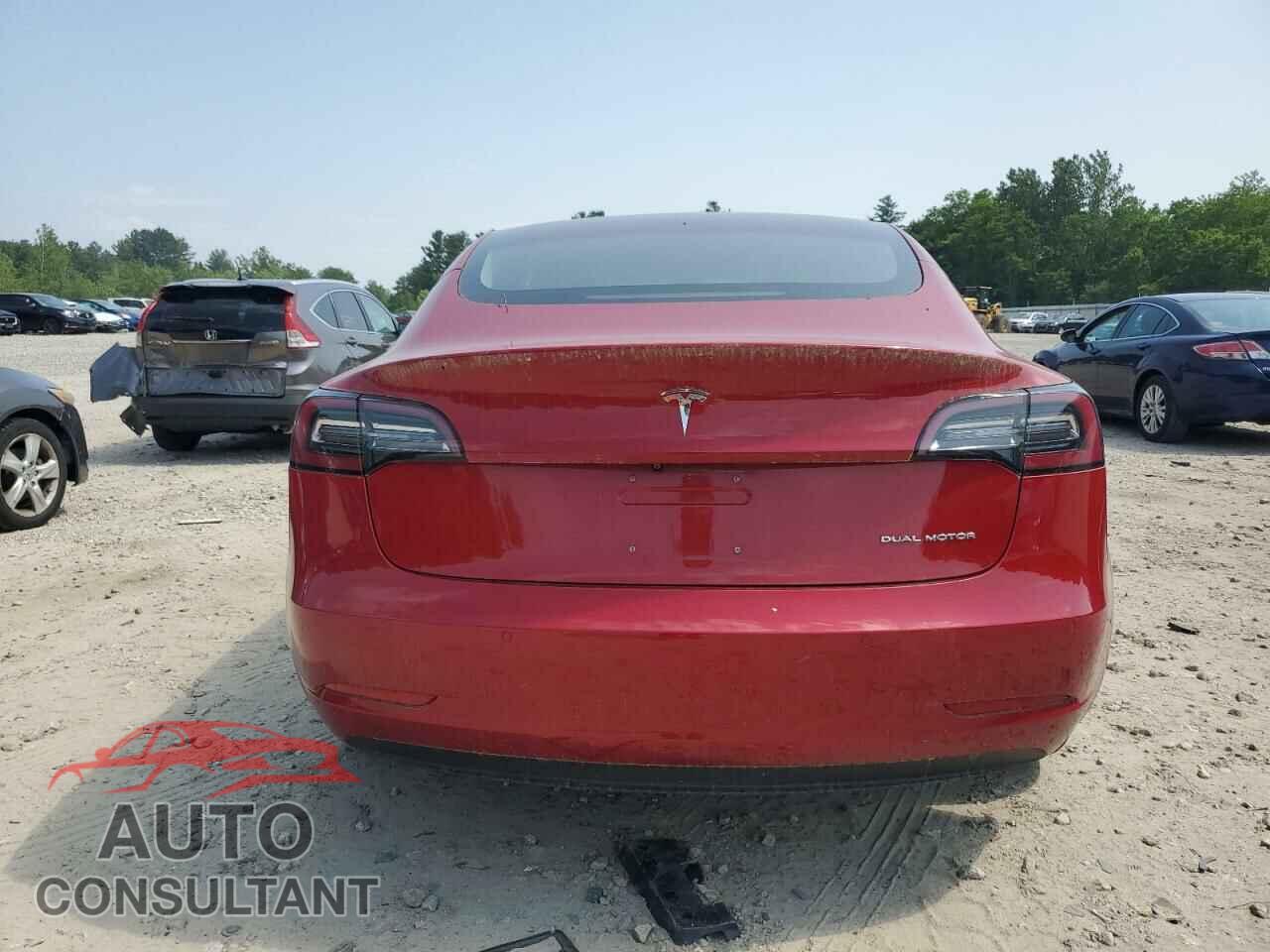 TESLA MODEL 3 2018 - 5YJ3E1EB8JF129685